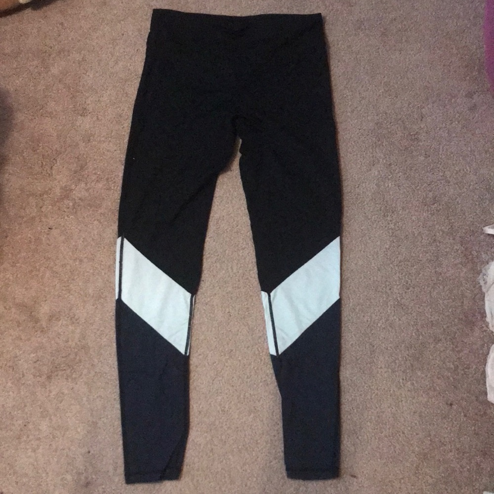 Color blocked yoga pants